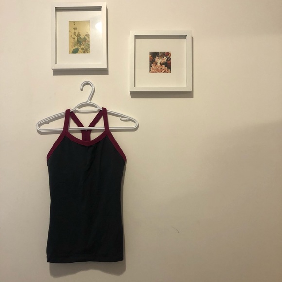 Lululemon sport top - Picture 2 of 4